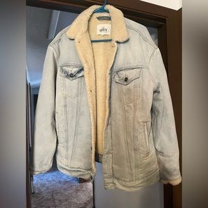 Levi’s overisized trucker jean jacket